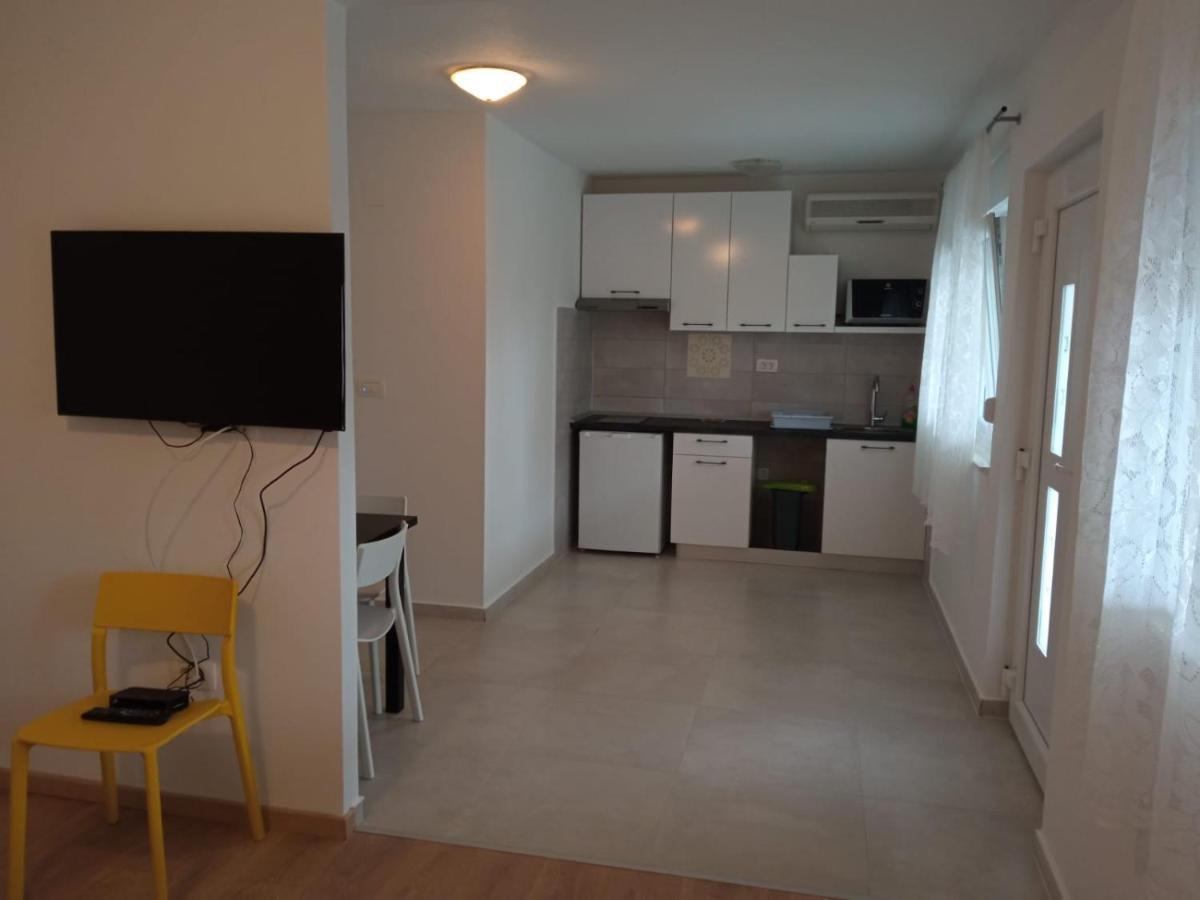 Apartmani Jure Peric Дуче Экстерьер фото